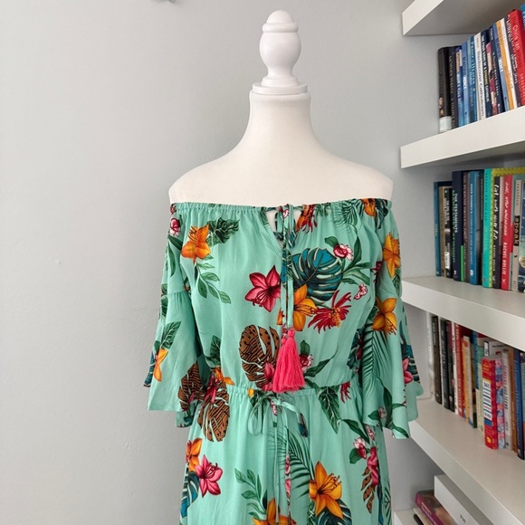 Label OF Love Anthropologie Green Tiered Maxi Dress with Flutter Sleeves medium - Picture 3 of 12